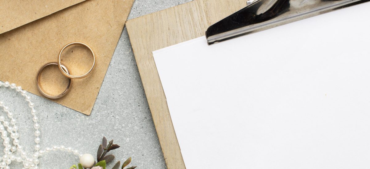 A Ciência do Convite: Como a Papelaria Personalizada Molda a Percepção do Seu Evento